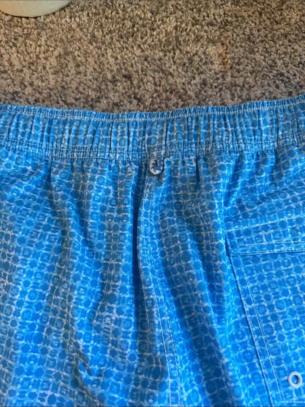 Johnnie-O Men’s XL Lined Swim Trunks Shorts Pocketed Light Blue Geometric Print